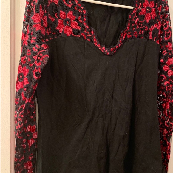 Floral Lace V Neck Long Sleeve  T-Shirt Blouse. - Picture 2 of 3